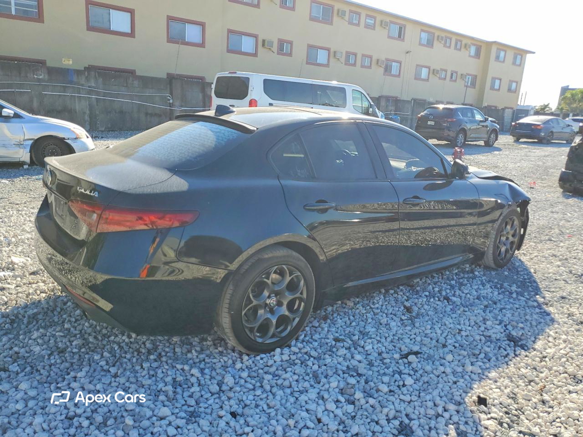 Alfa Romeo Giulia 2017