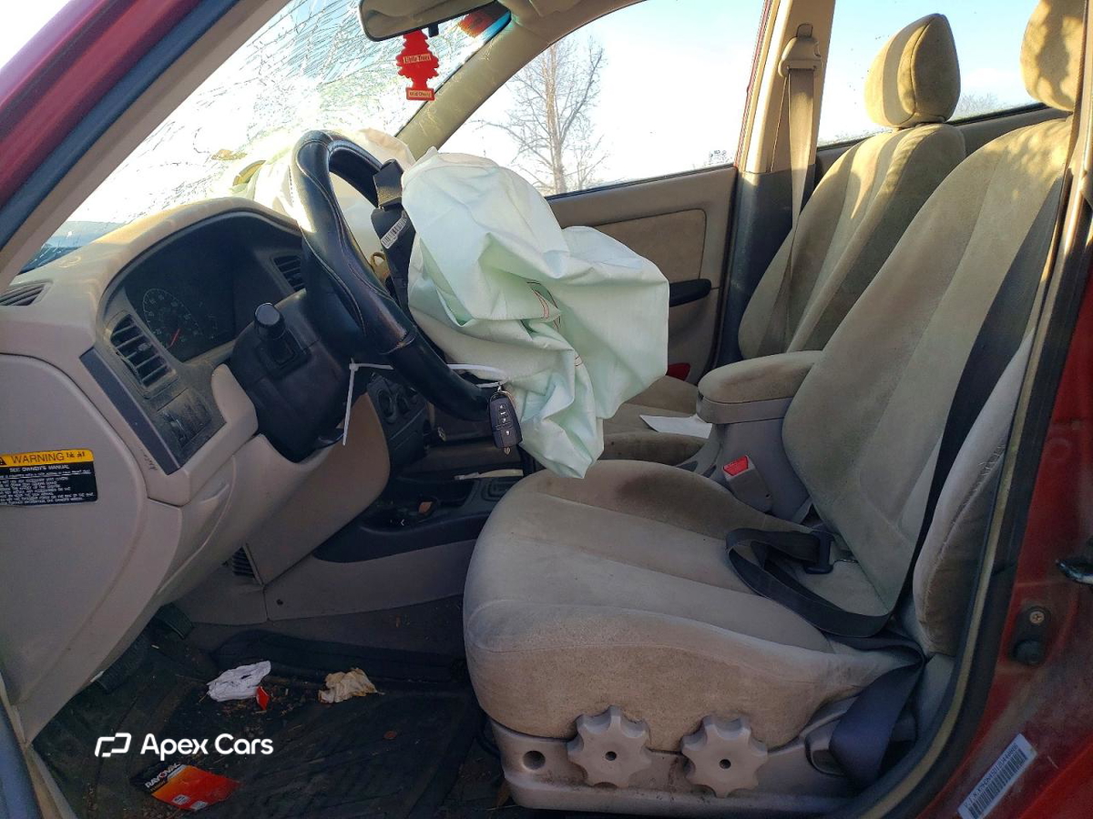 Hyundai Elantra 2002
