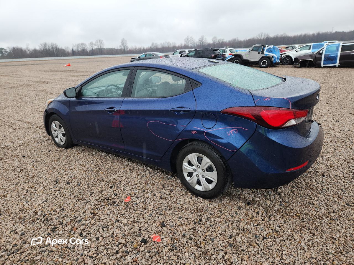 Hyundai Elantra 2016