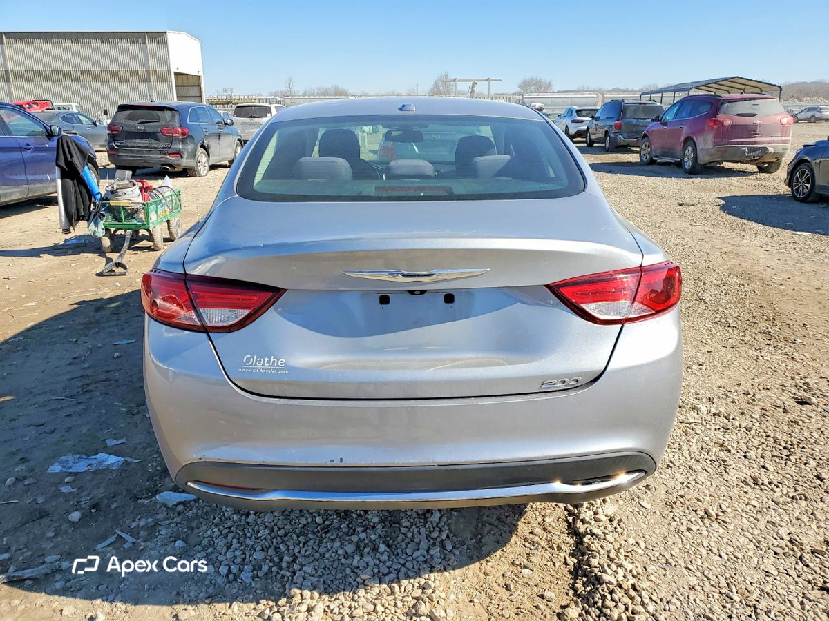 Chrysler 200 2015