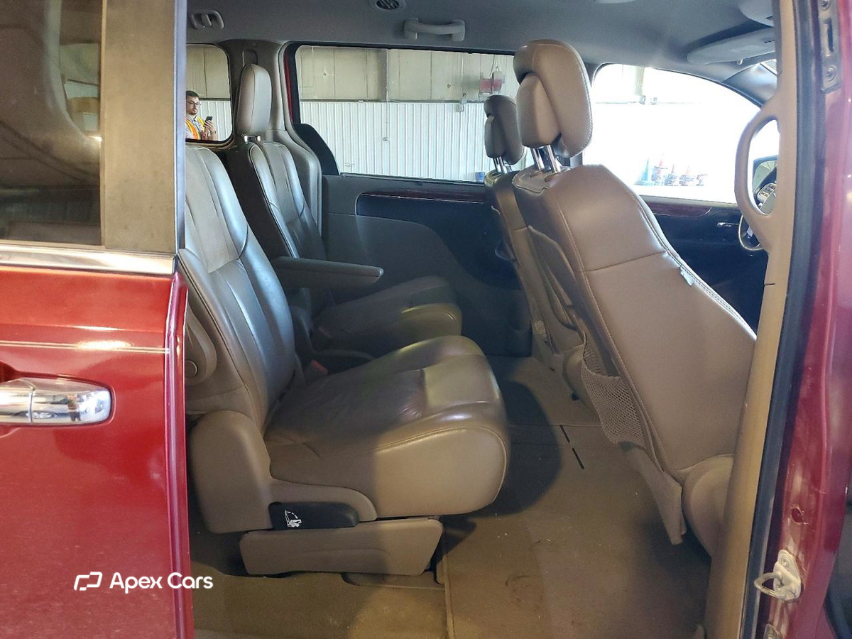Chrysler Voyager 2012