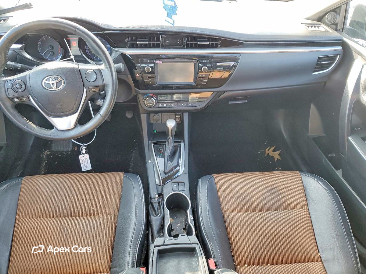Toyota Corolla 2015