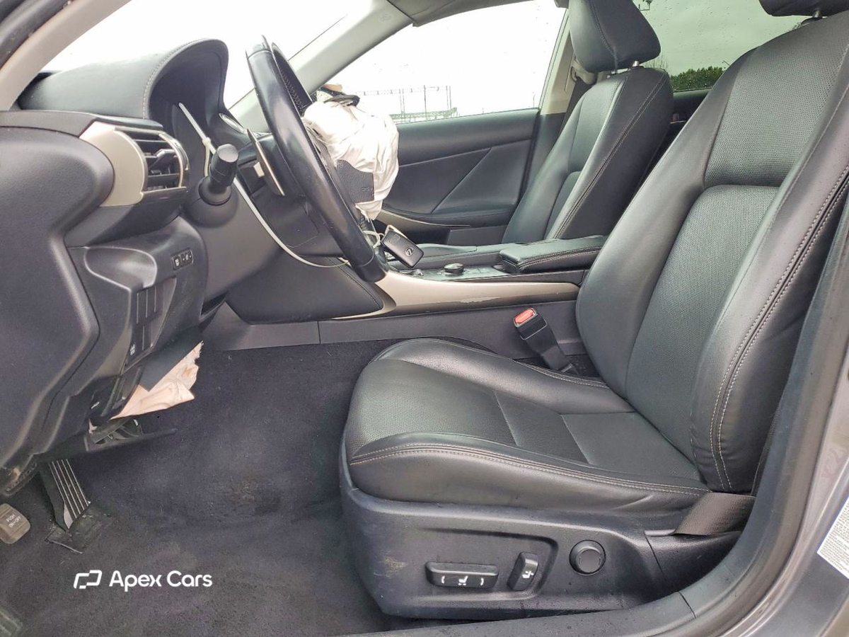 Lexus IS 2015
