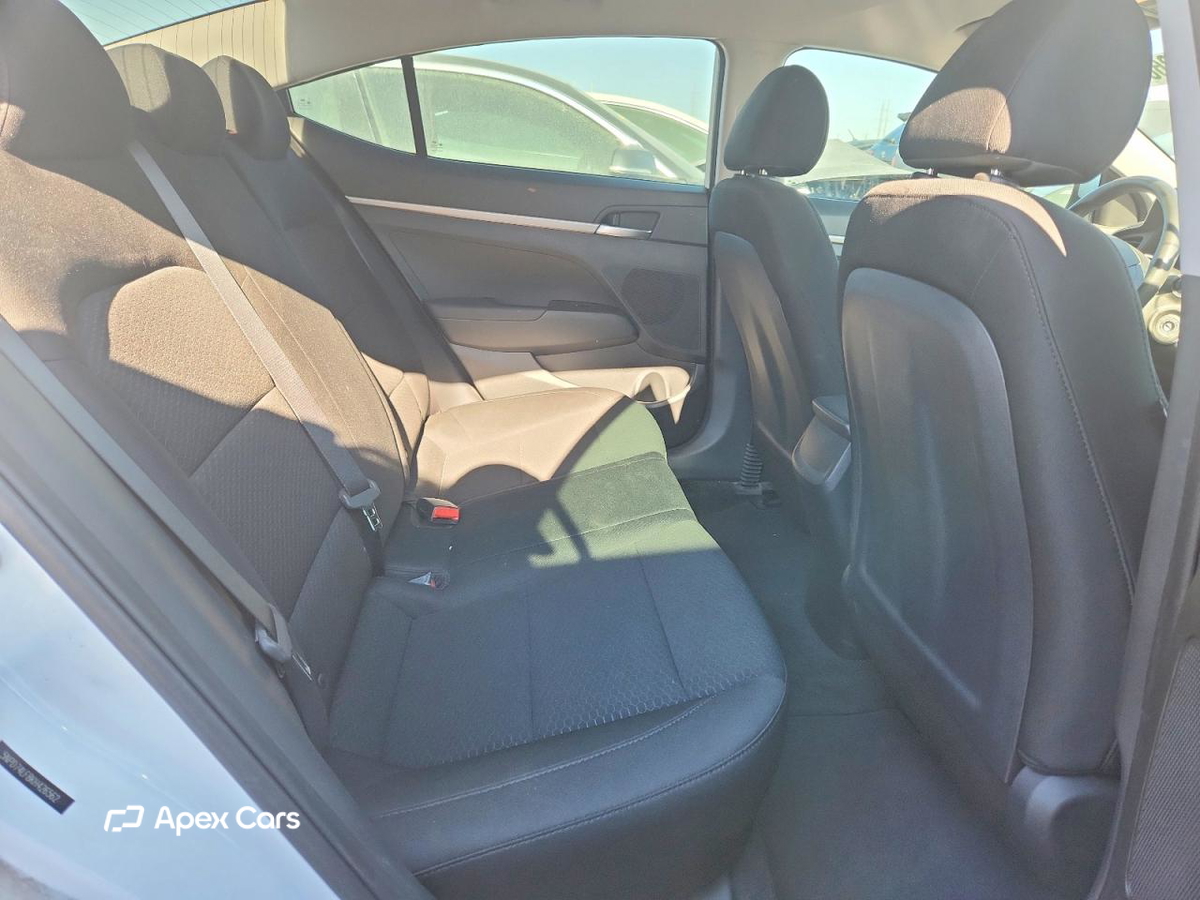 Hyundai Elantra 2019
