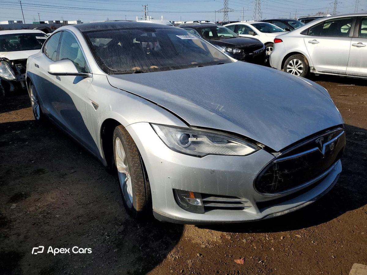 Tesla Model S 2014