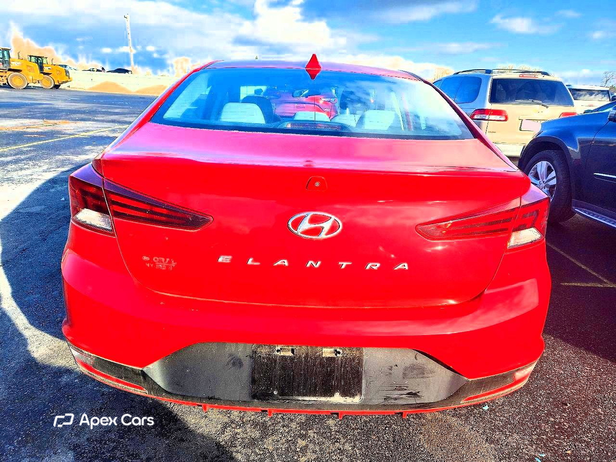 Hyundai Elantra 2020