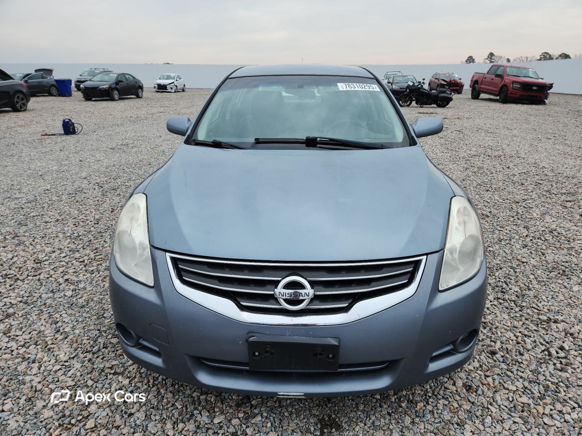 Nissan Altima 2011