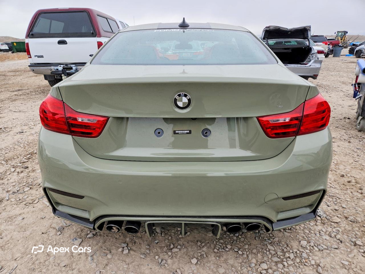 BMW M4 2015