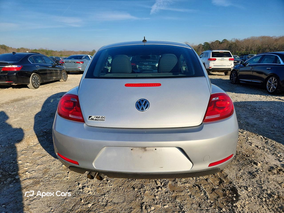 Volkswagen Beetle 2013