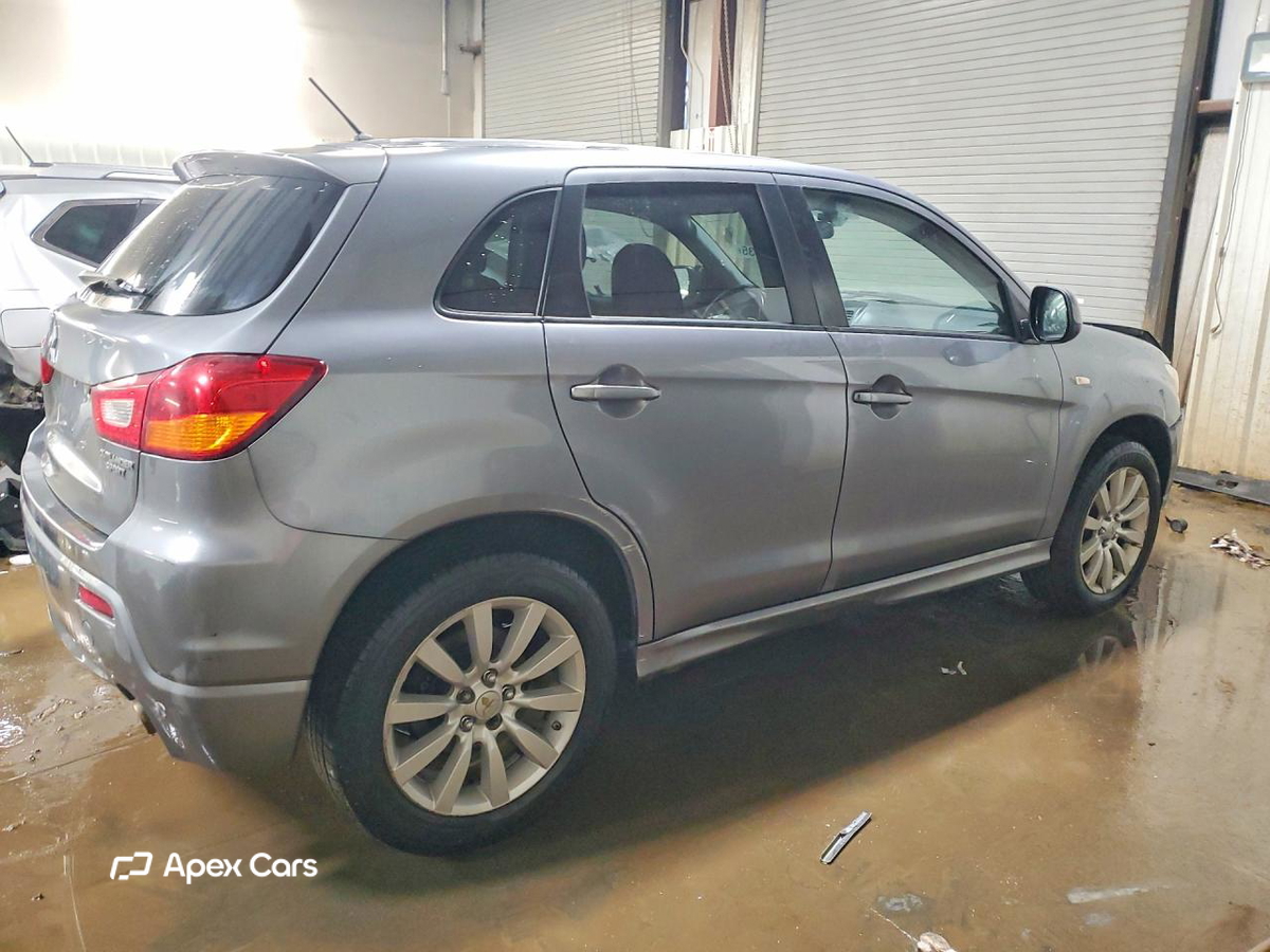 Mitsubishi Outlander 2011