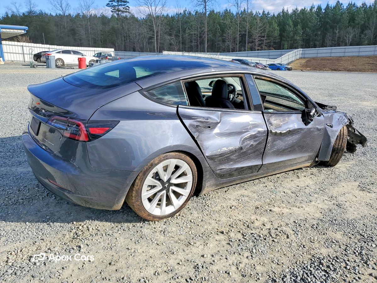 Tesla Model 3 2021
