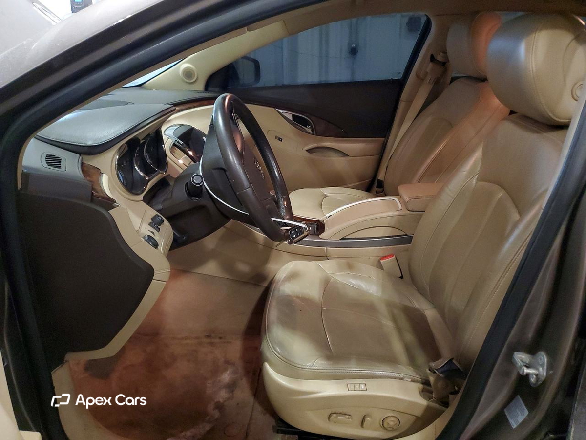 Buick LaCrosse 2011