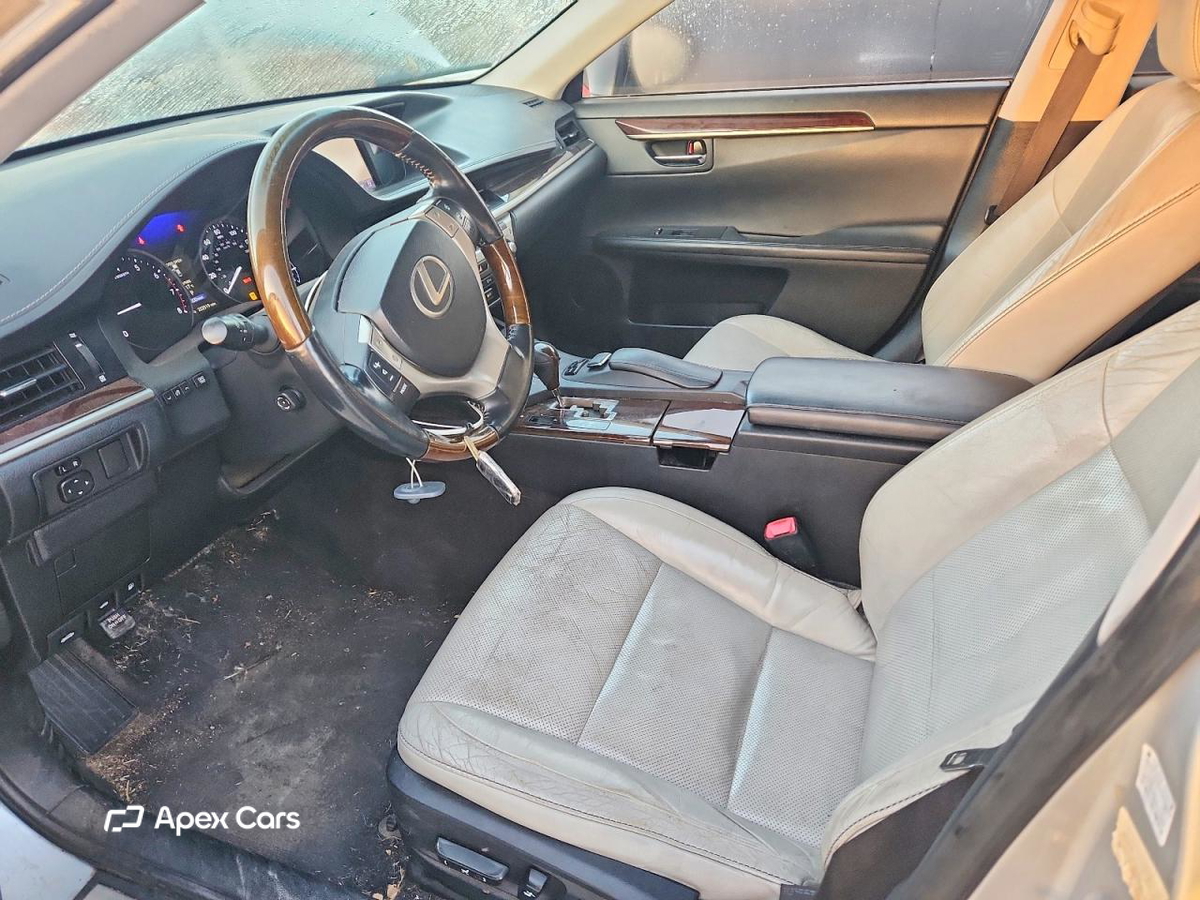 Lexus ES 2013