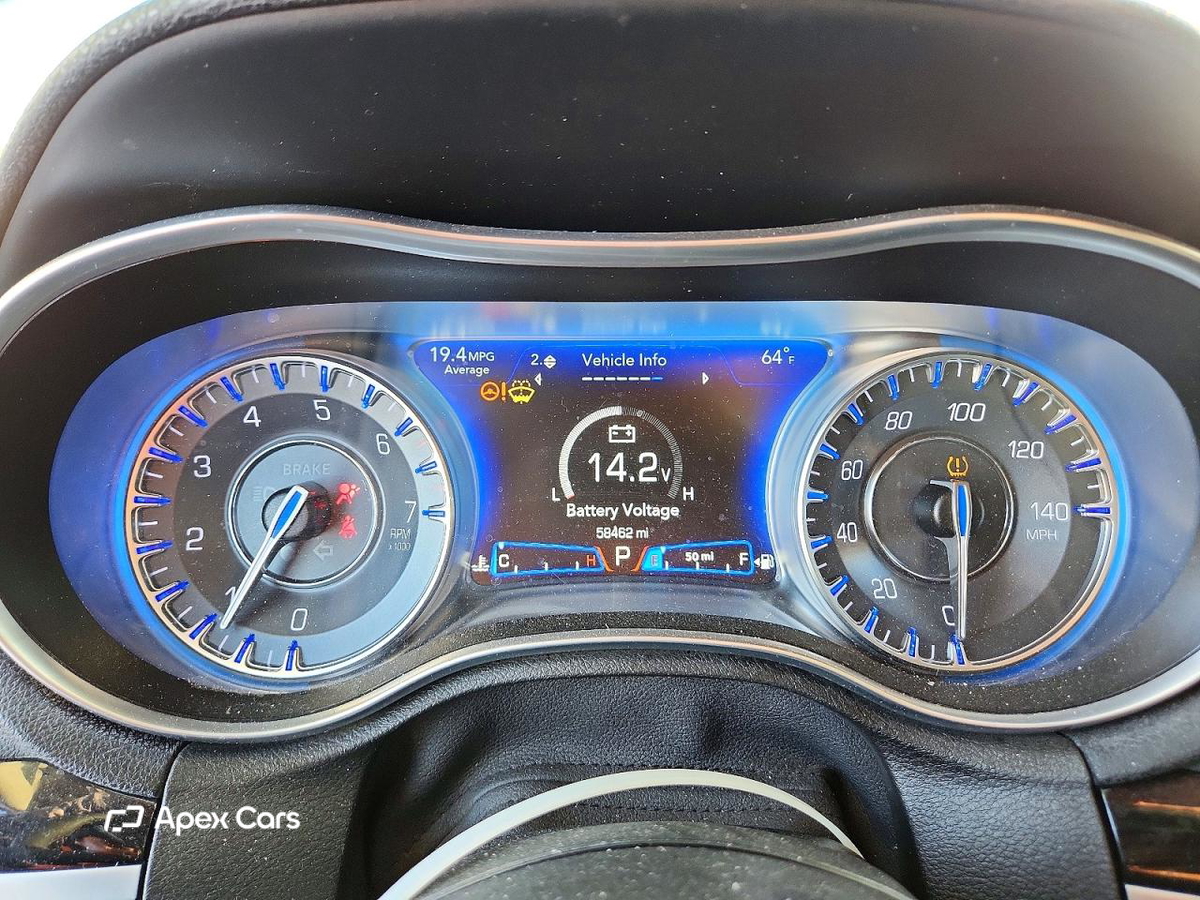 Chrysler 300 2023