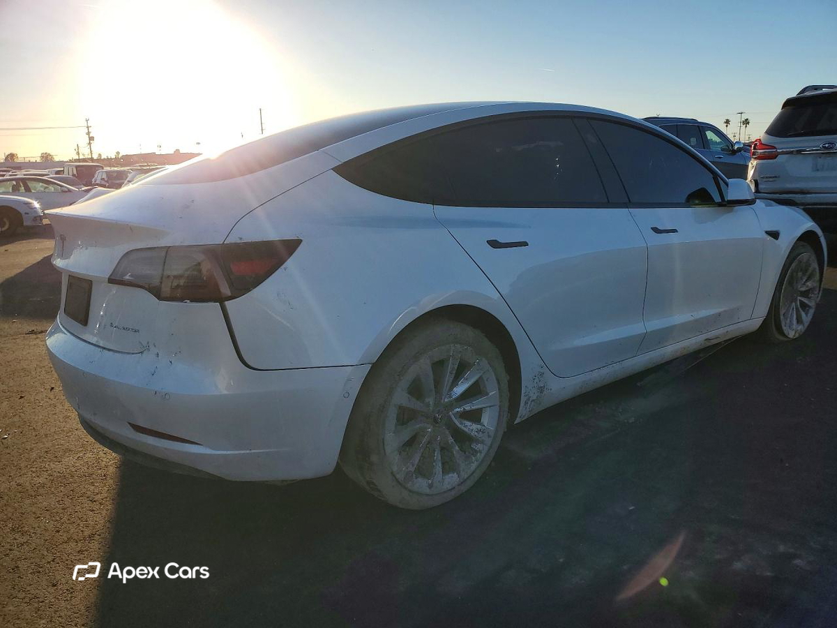 Tesla Model 3 2022