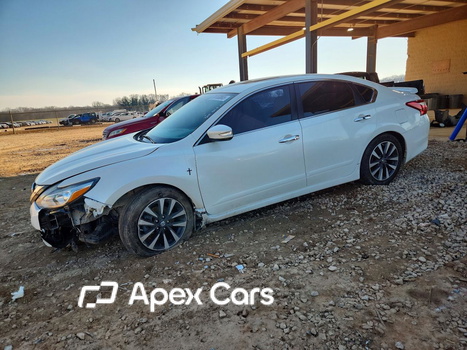 Nissan Altima 2017 - Image 1 of 13