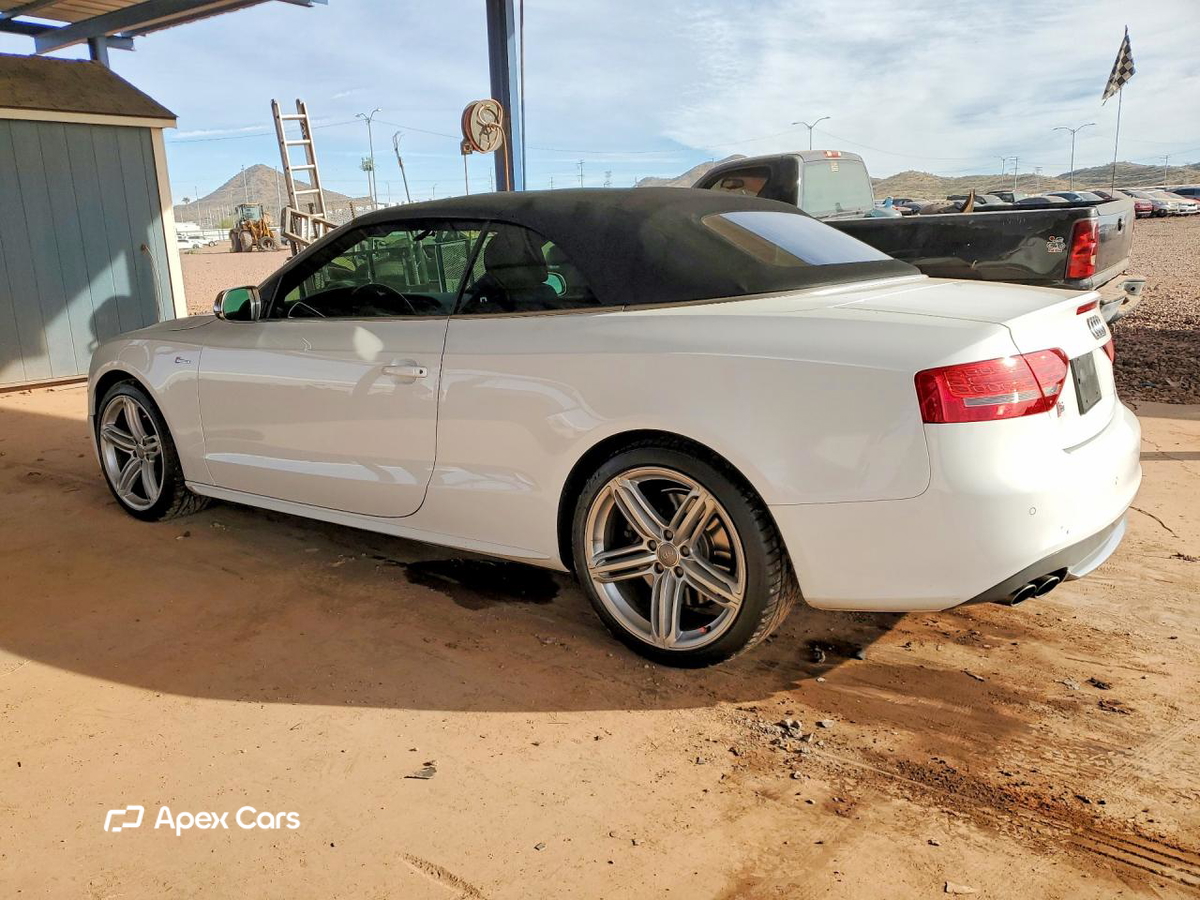 Audi RS5 2012