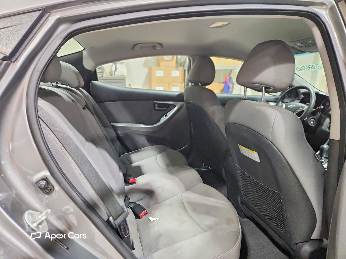 Hyundai Elantra 2013