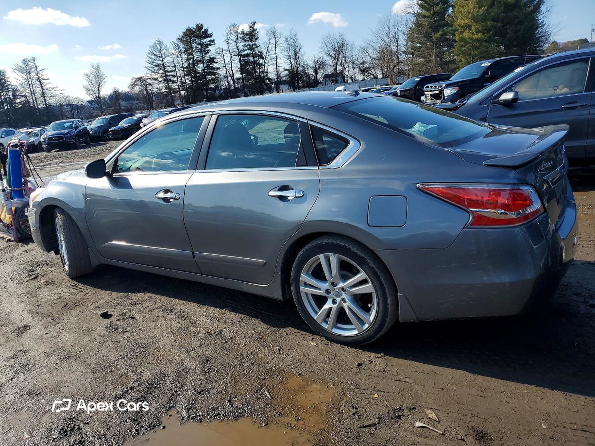 Nissan Altima 2015