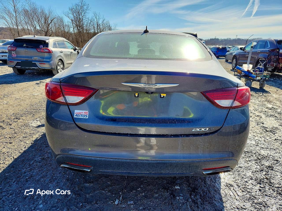 Chrysler 200 2016