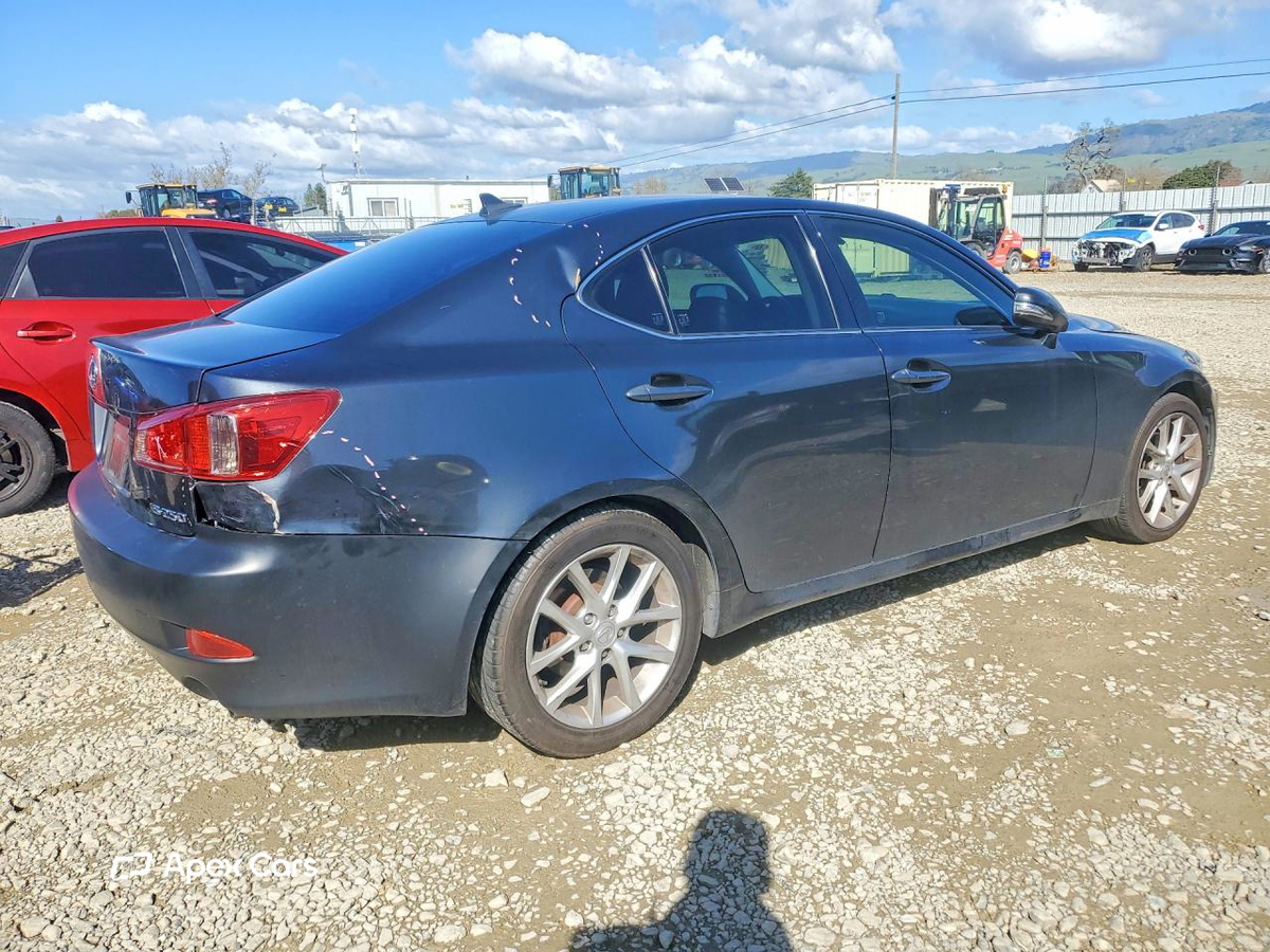 Lexus IS 2011