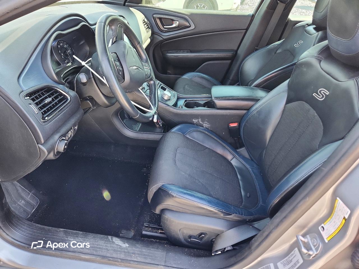 Chrysler 200 2015