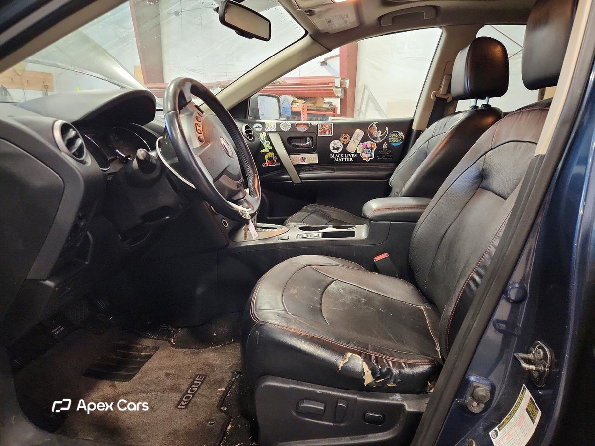 Nissan Rogue 2012