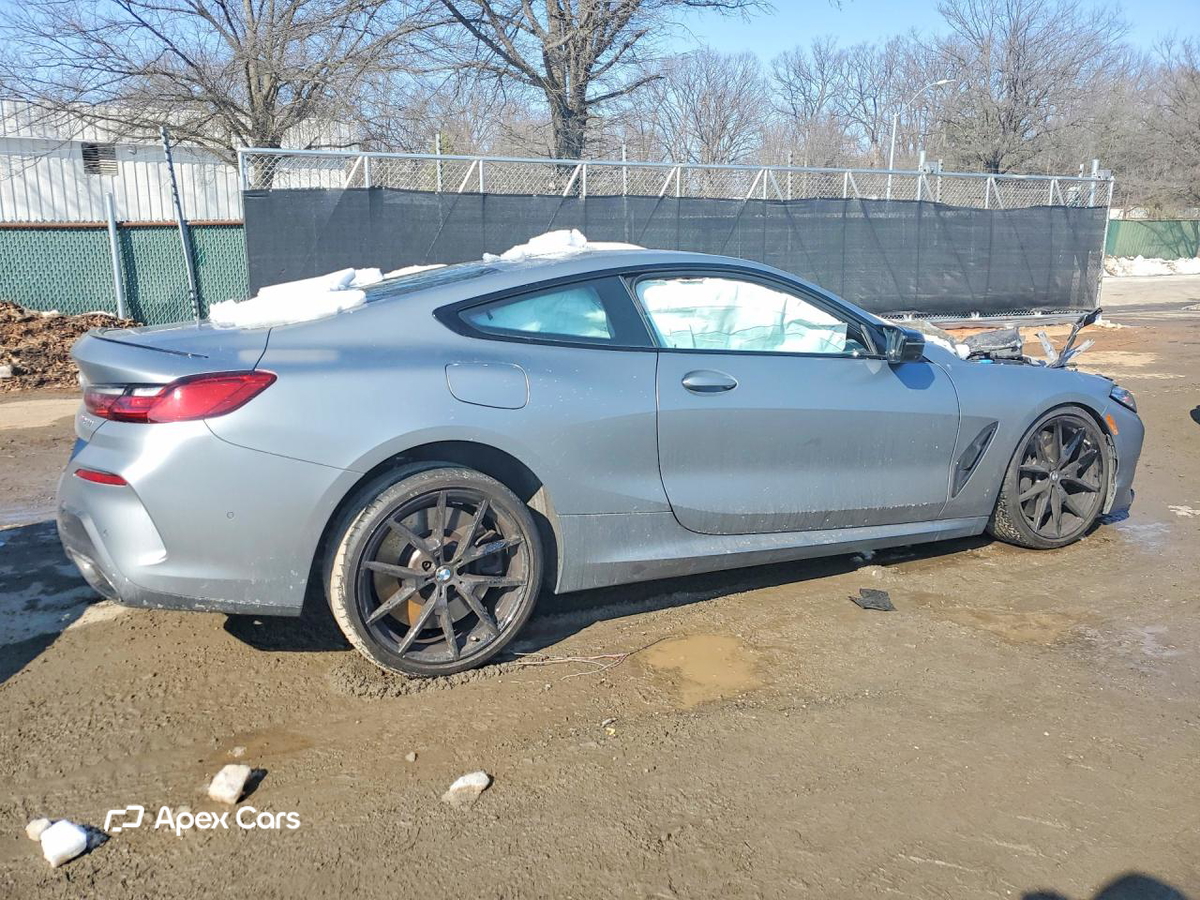 BMW M8 2025
