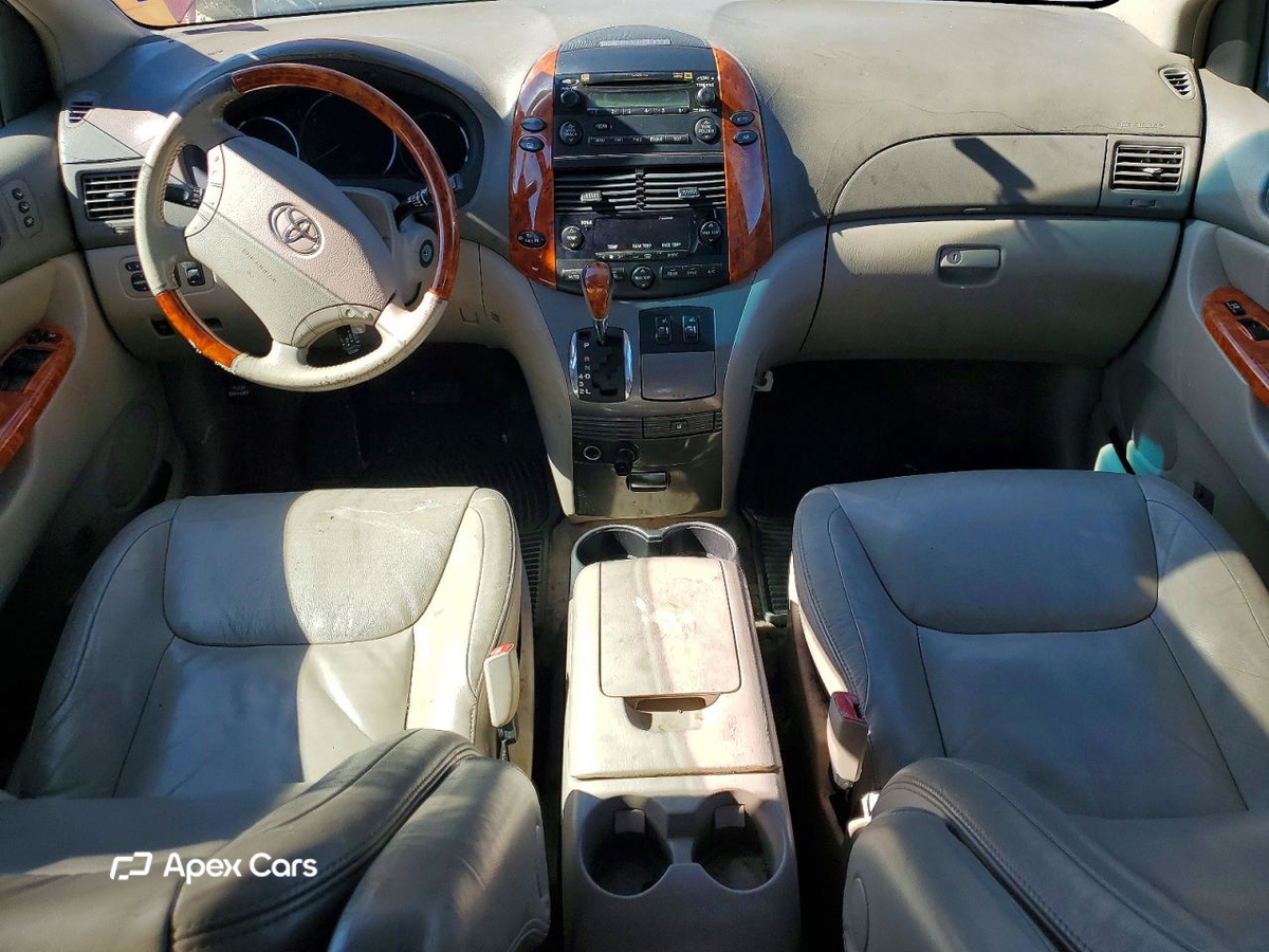 Toyota Sienna 2008