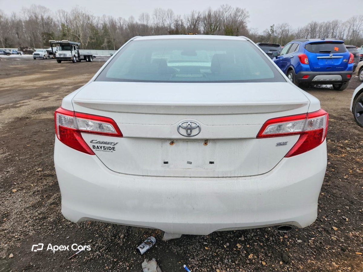 Toyota Camry 2012