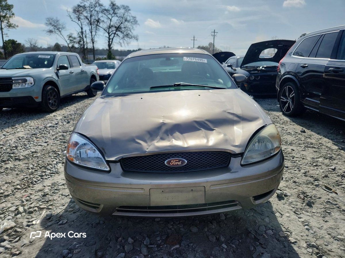Ford Taurus 2004