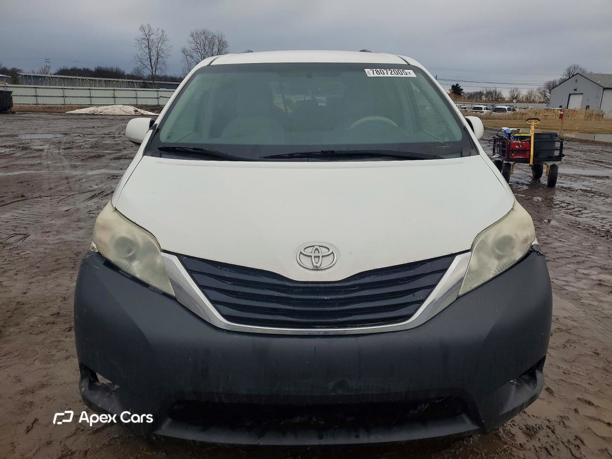 Toyota Sienna 2012