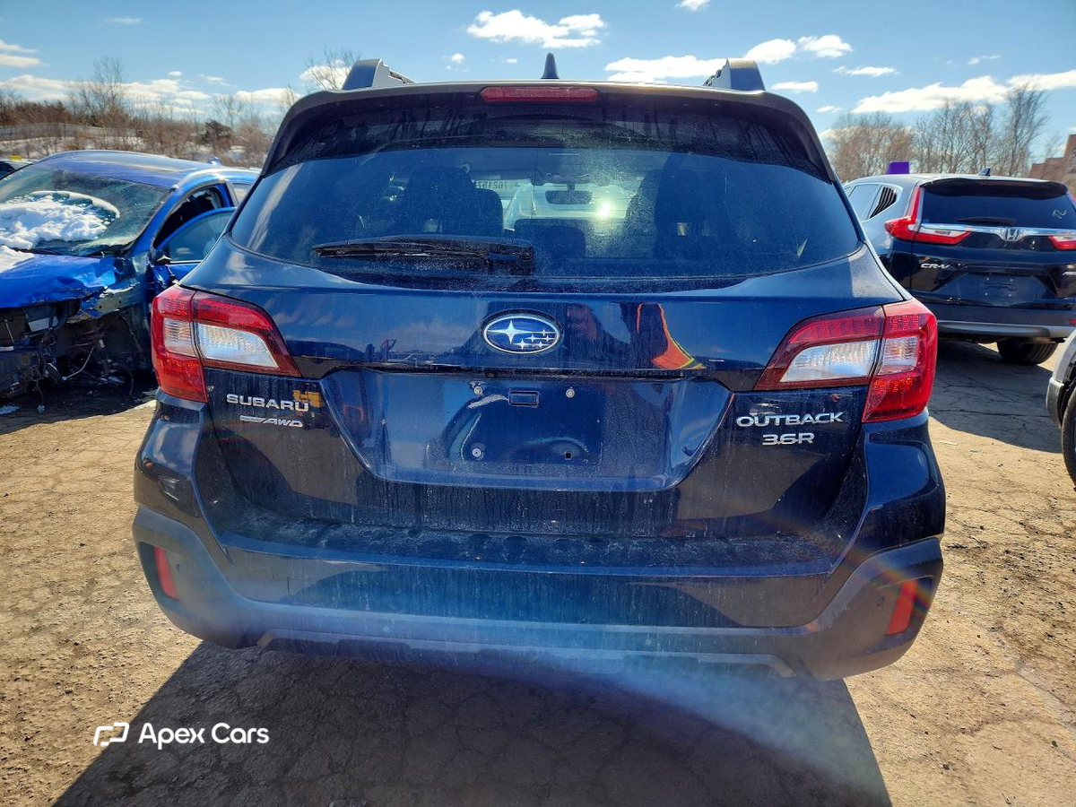 Subaru Outback 2018