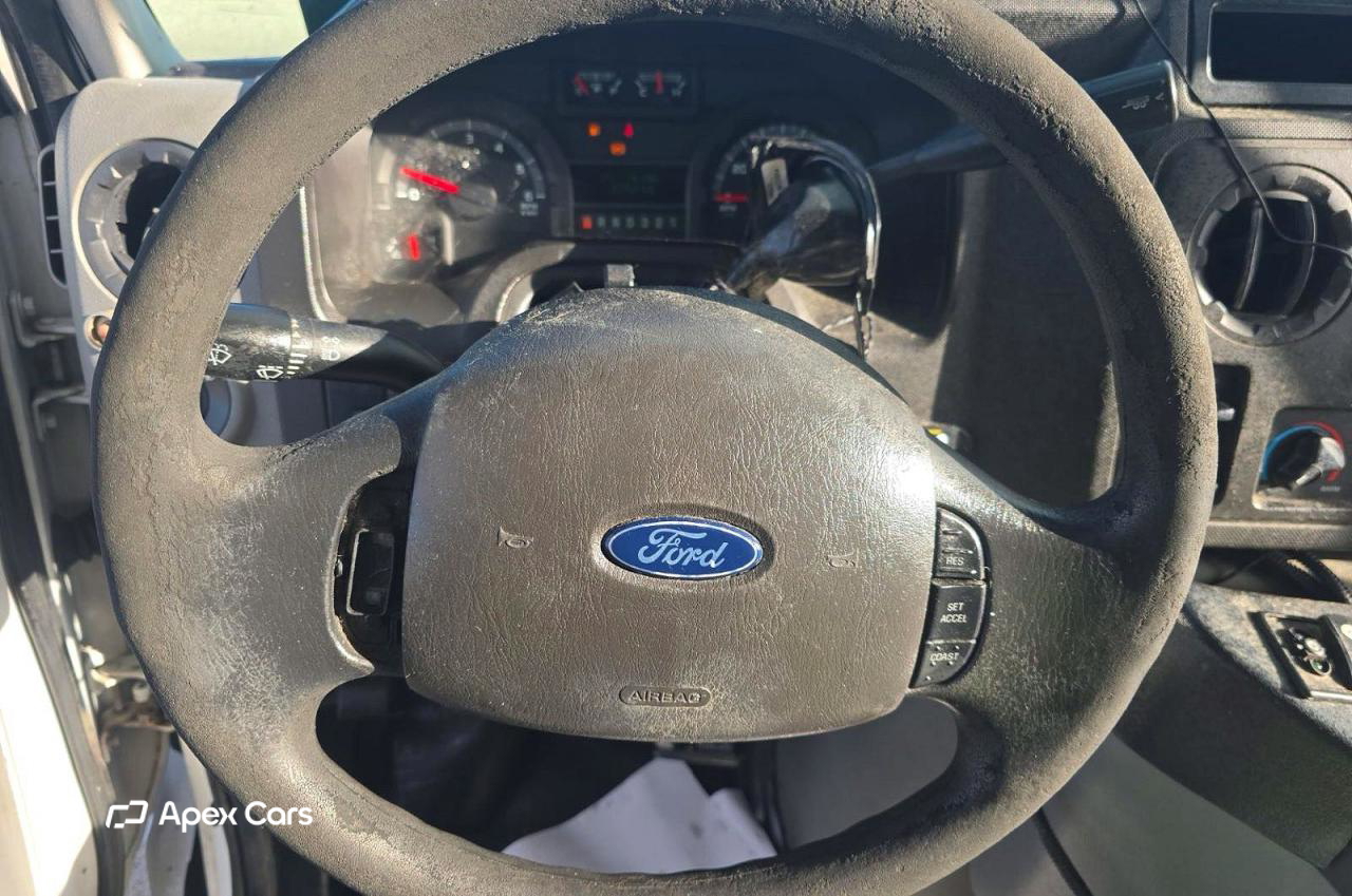Ford Econoline 2015