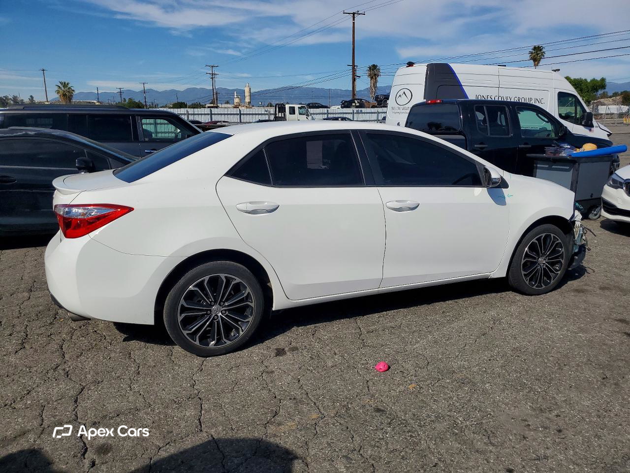 Toyota Corolla 2015