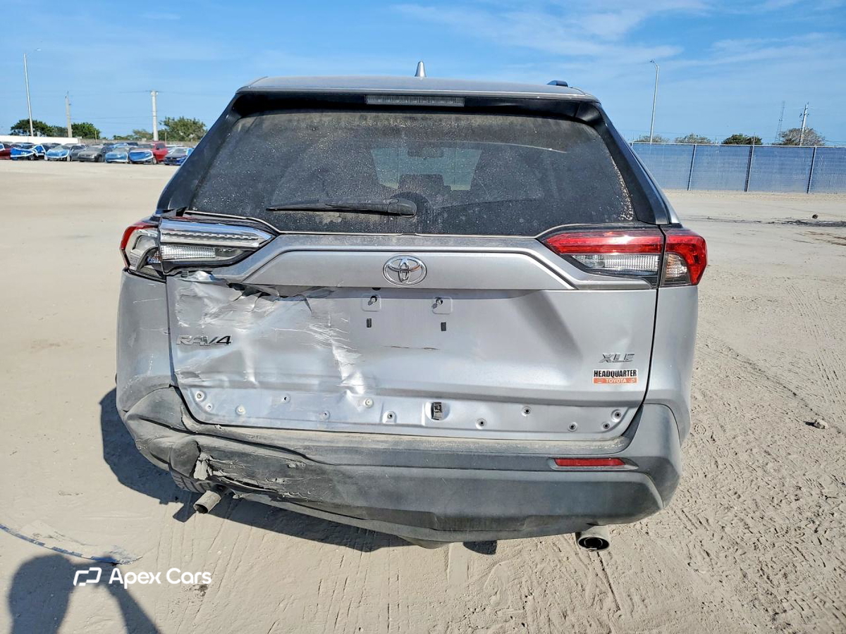 Toyota RAV 4 2021