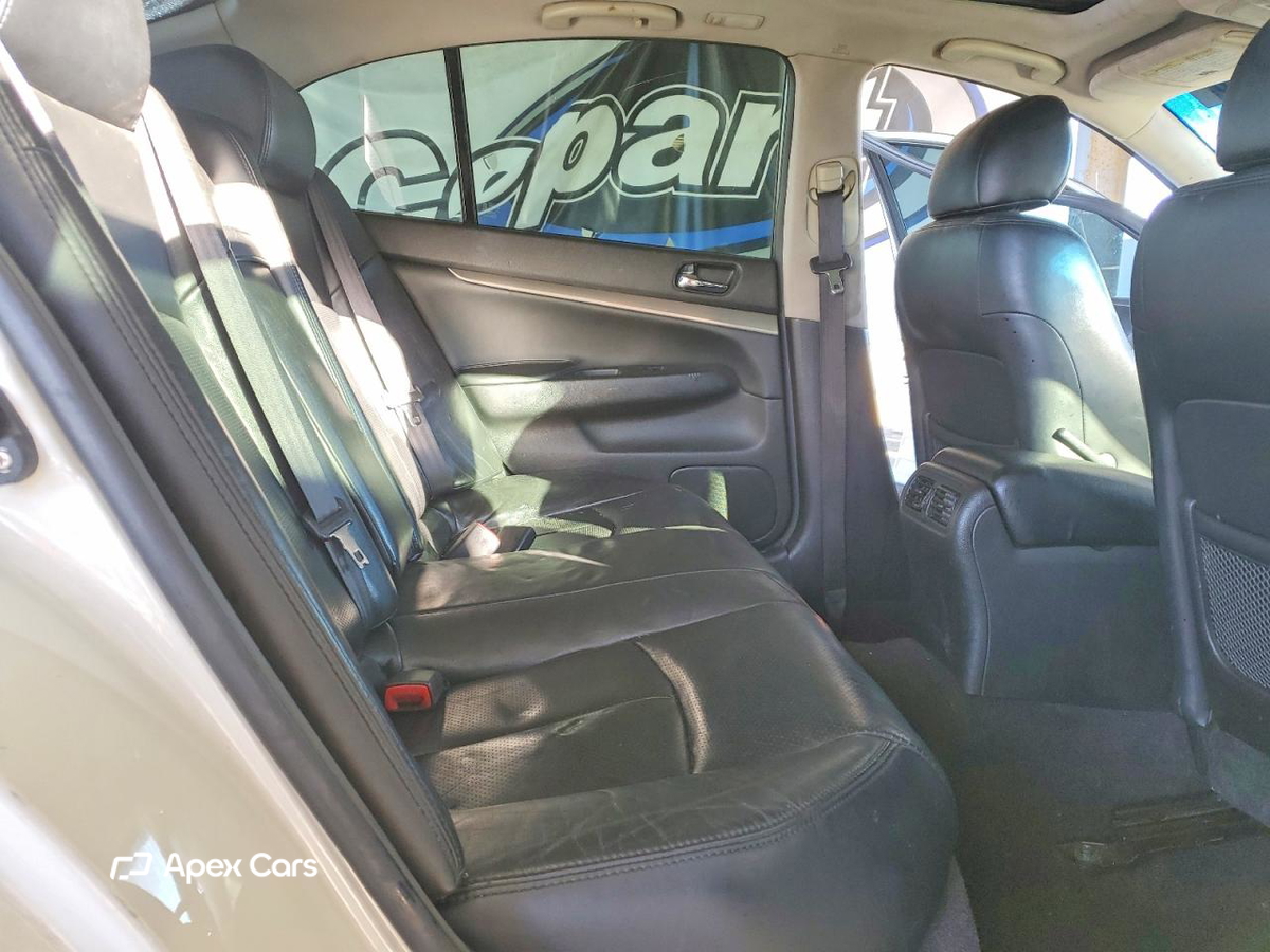 Infiniti G 2012