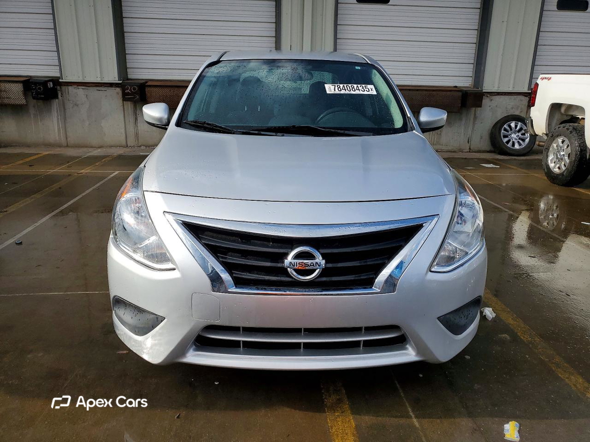 Nissan Versa 2018