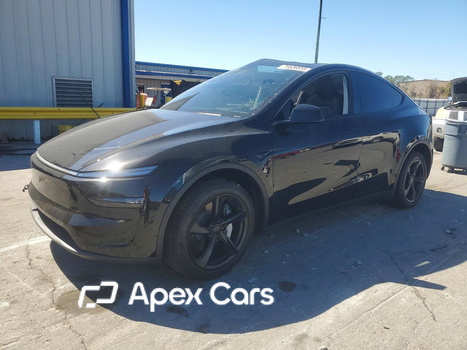 Tesla Model Y 2026 - Image 1 of 13