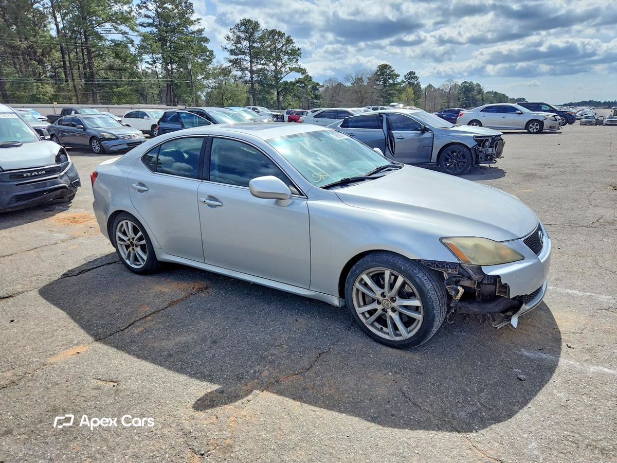 Lexus IS 2006