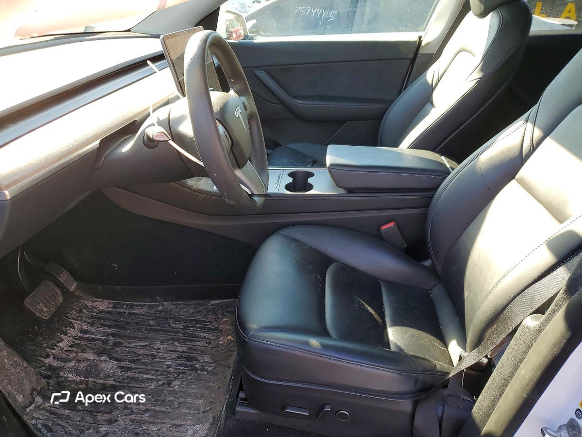Tesla Model Y 2022