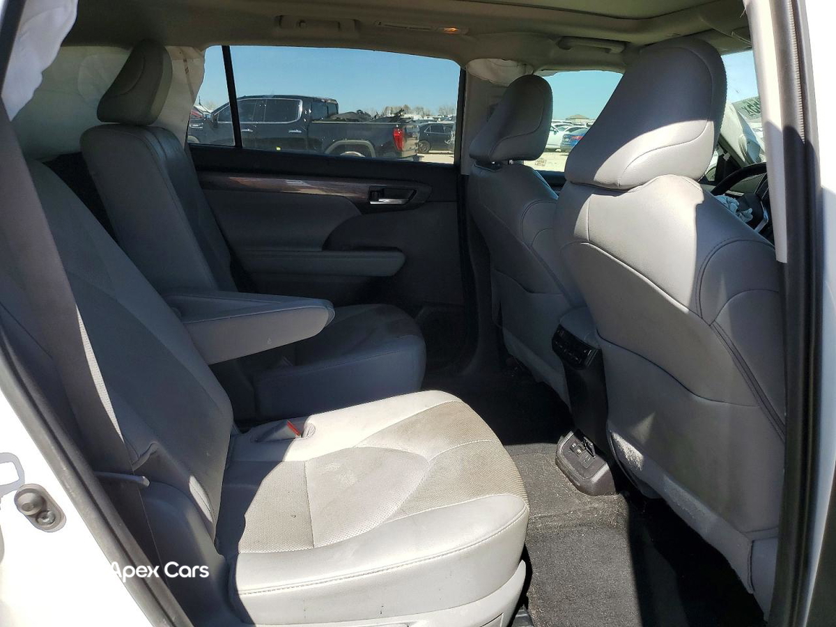 Toyota Highlander 2020