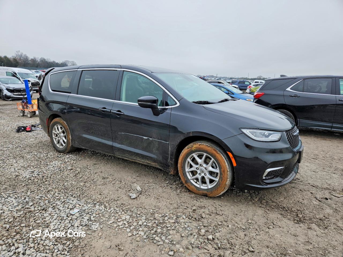 Chrysler Pacifica 2023