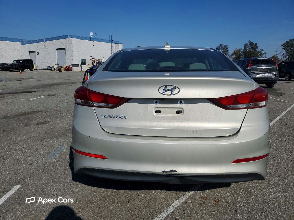 Hyundai Elantra 2017