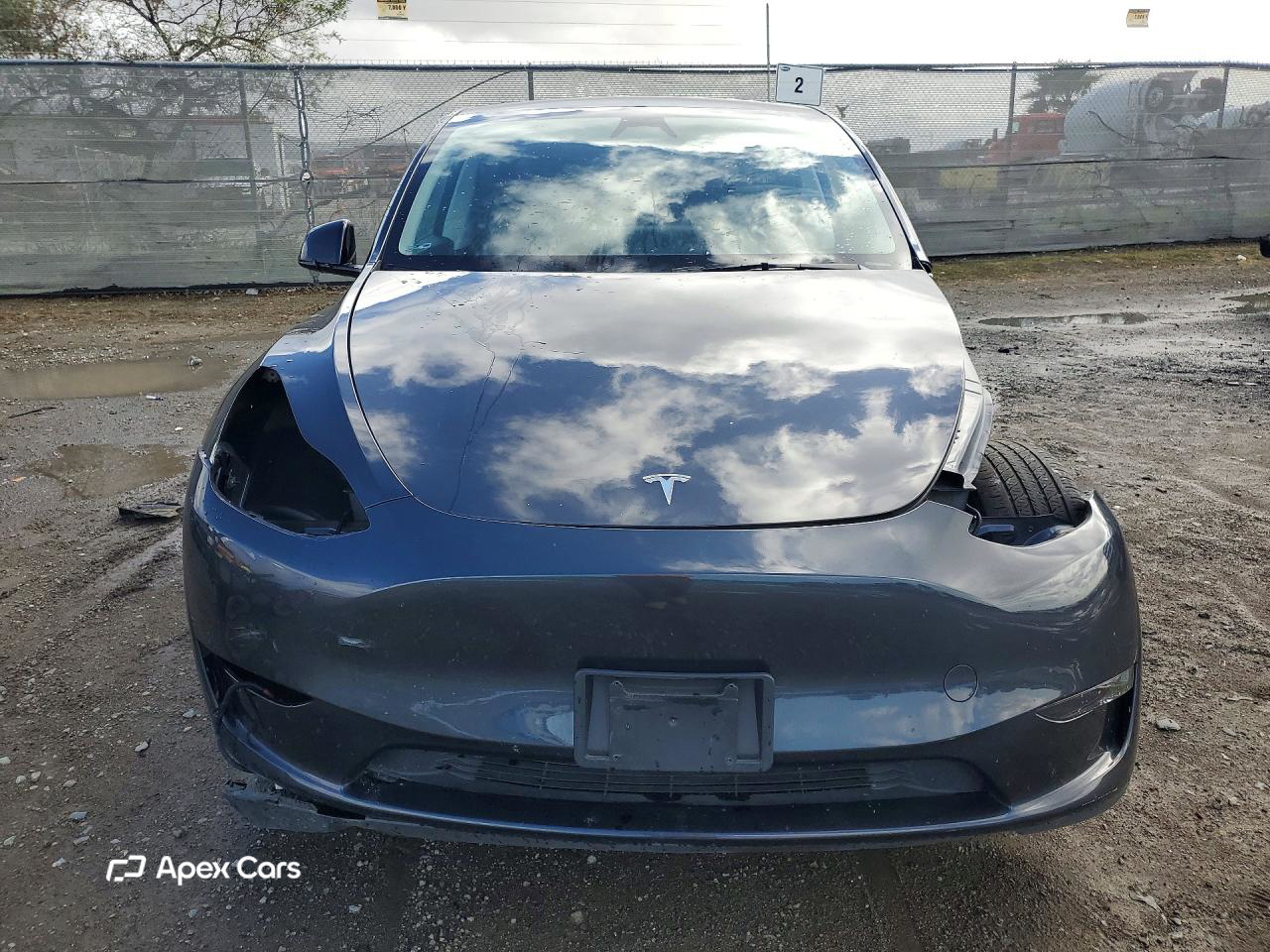 Tesla Model Y 2024