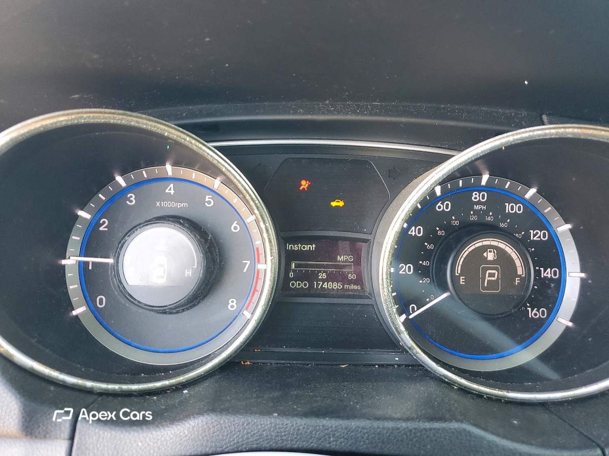 Hyundai Sonata 2011