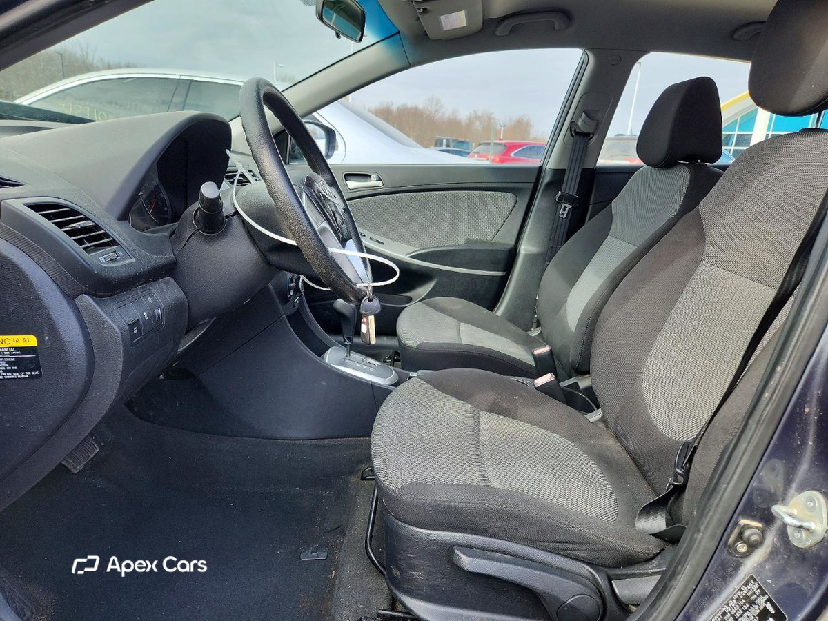 Hyundai Accent 2012