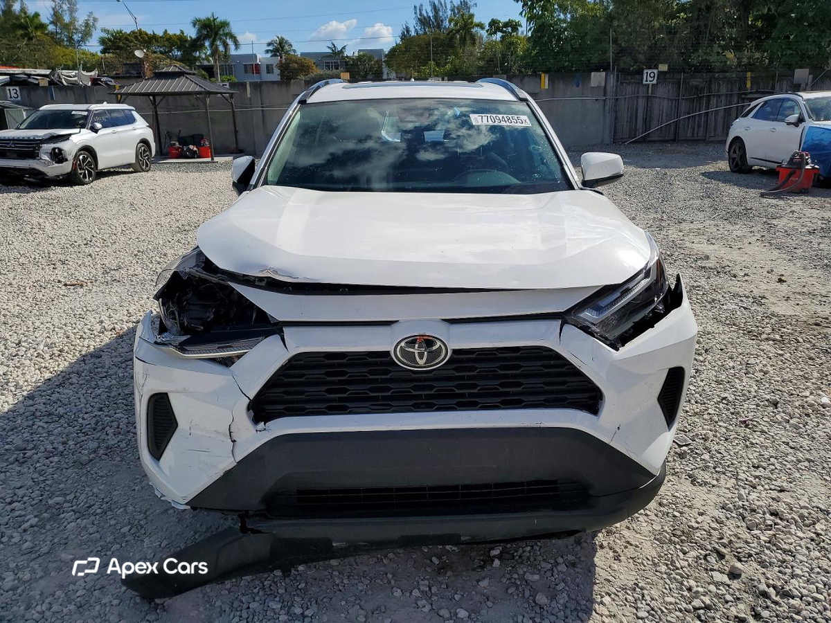 Toyota RAV 4 2025