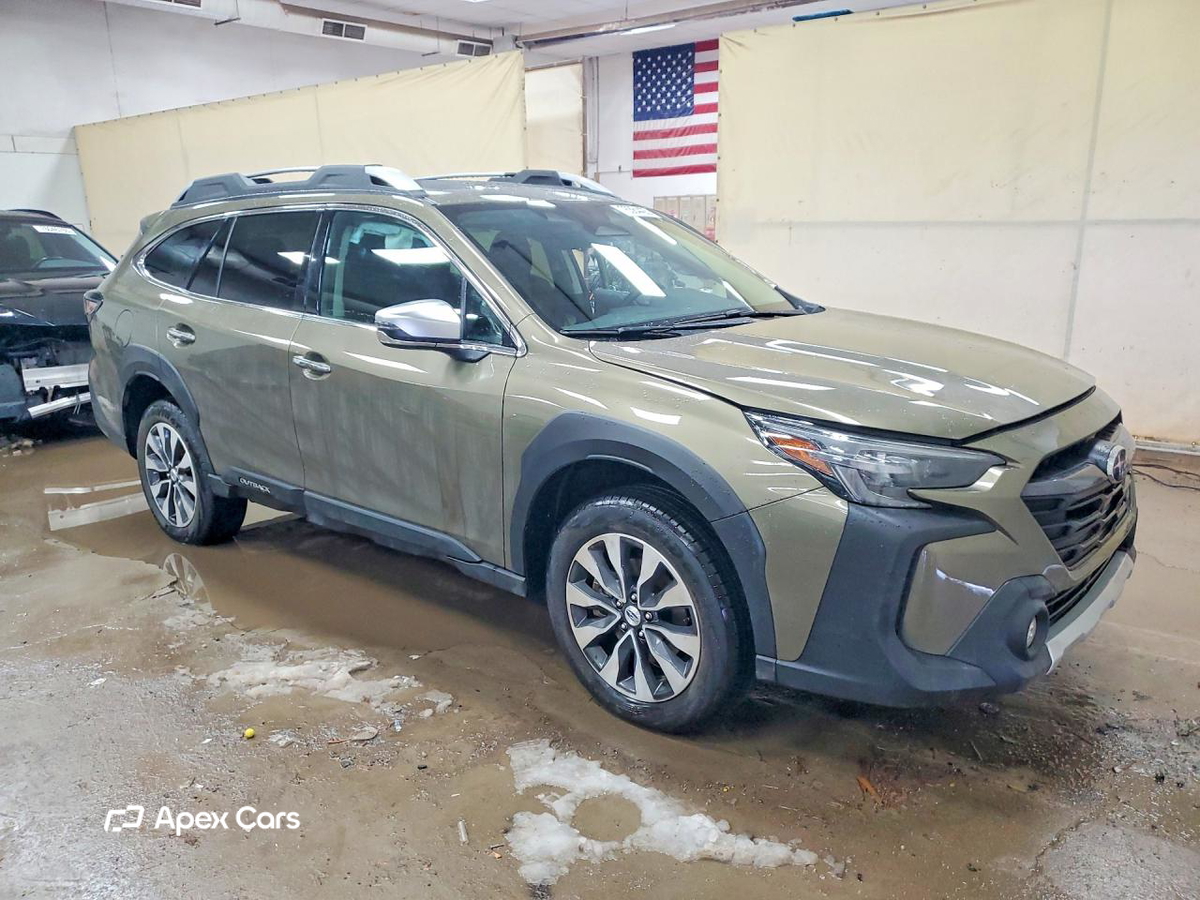 Subaru Outback 2025