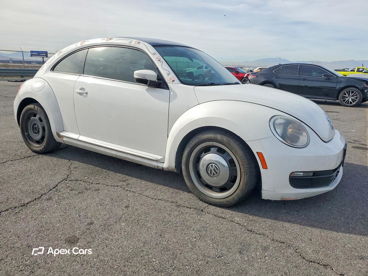 Volkswagen Beetle 2013